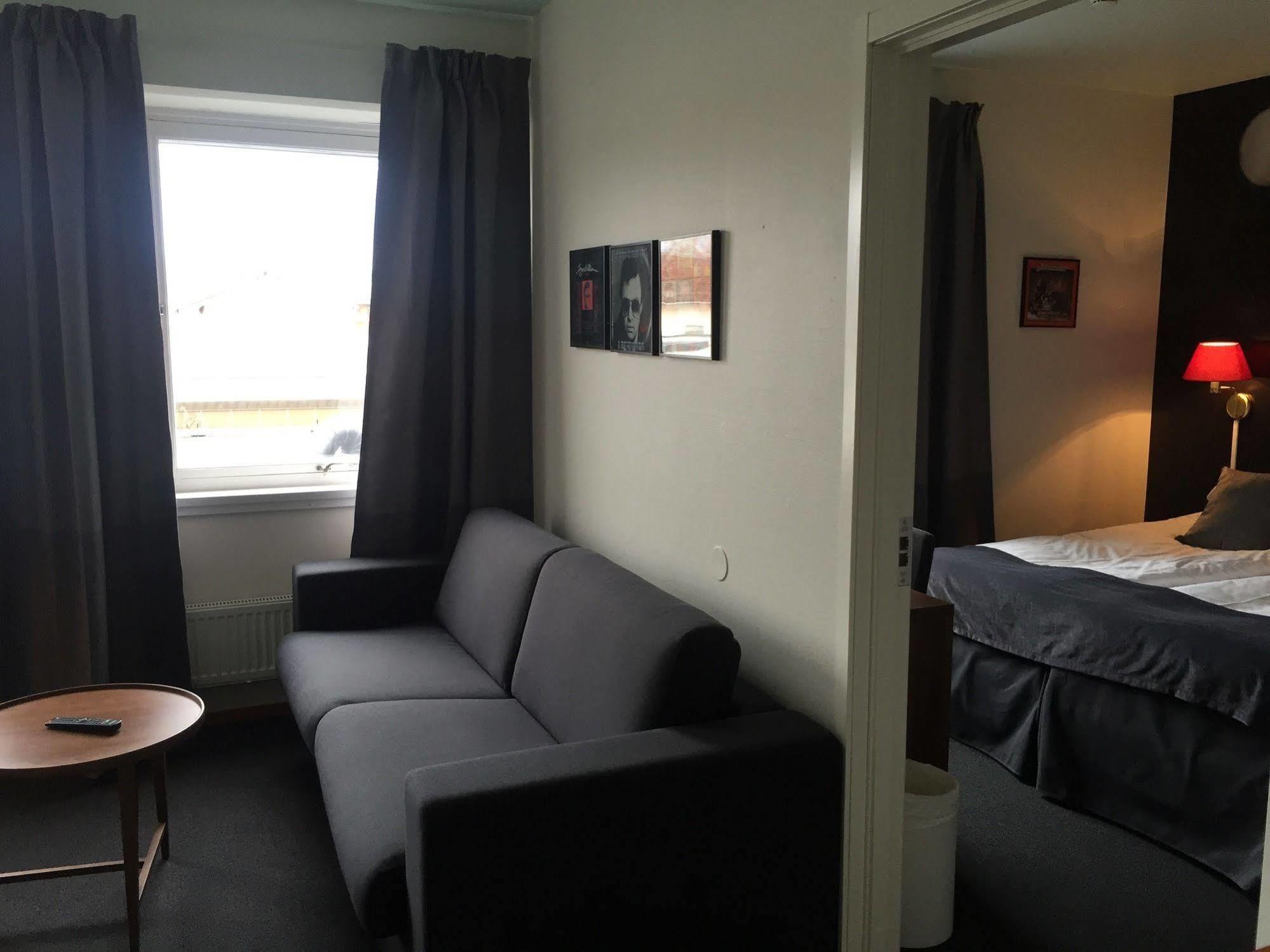 Hotell Hulingen Hultsfred Esterno foto