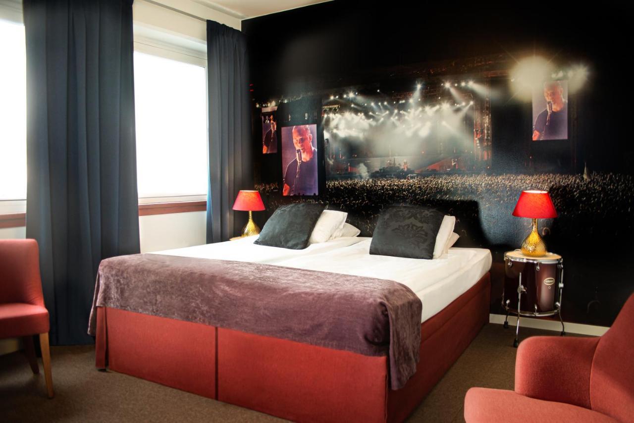 Hotell Hulingen Hultsfred Esterno foto